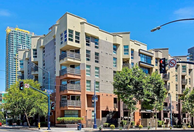 1225 Island Ave in San Diego, CA - Foto de edificio