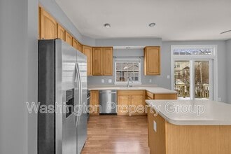 43654 Kenai Ct in Chantilly, VA - Building Photo - Building Photo