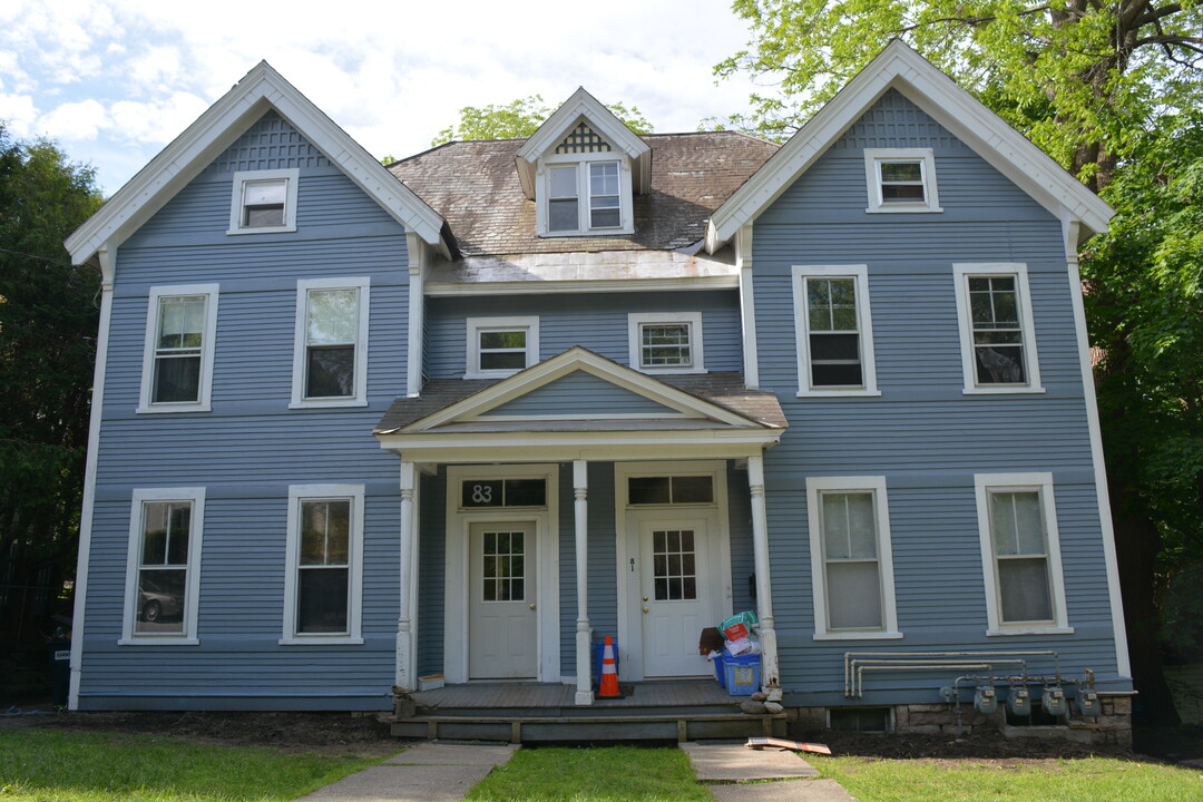 83 Adams St, Unit 83 in Burlington, VT - Foto de edificio