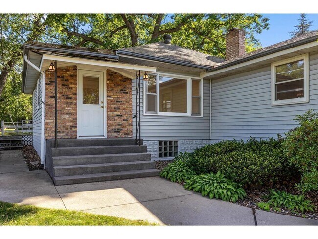 property at 40 Lakeview Ave