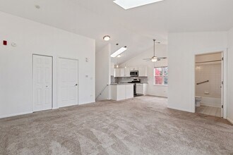 2604 Sheehan Ct in Naperville, IL - Building Photo - Building Photo