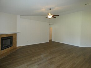 5836 Chi Chi Cir in Milton, FL - Building Photo - Building Photo