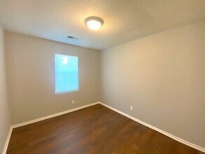 896 Leacrest Ave in Memphis, TN - Building Photo - Building Photo