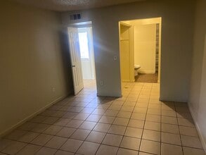 3841 W Mitchell Dr in Phoenix, AZ - Foto de edificio - Building Photo