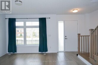 49 Sorbara Wy in Whitby, ON - Building Photo - Building Photo