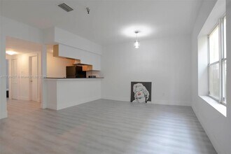 1350 Pennsylvania Ave in Miami Beach, FL - Building Photo - Building Photo