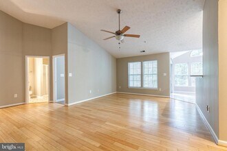 8704 Natures Trail Ct in Odenton, MD - Building Photo - Building Photo