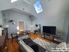 72 Marshall St in Medford, MA - Building Photo - Building Photo