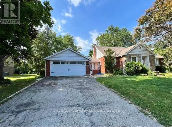 134 James St in King City, ON - Building Photo