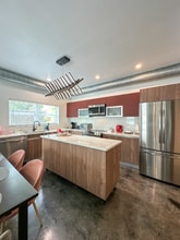 811 Montana St in San Antonio, TX - Building Photo - Building Photo