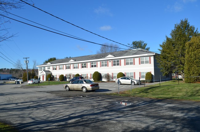 Park East Retirement Villa in Bangor, ME - Foto de edificio - Building Photo