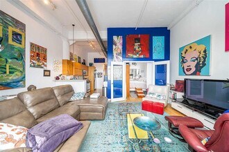 689 Marin Blvd-Unit -# 9 0 3 in Jersey City, NJ - Foto de edificio - Building Photo