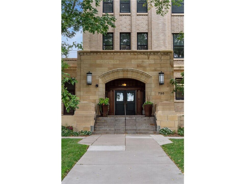 730 Stinson Blvd NE in Minneapolis, MN - Building Photo