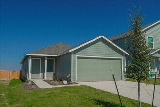 308 Cowpoke Dr in Jarrell, TX - Building Photo - Building Photo