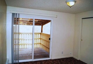 3377 Gypsum Rd in Reno, NV - Building Photo - Building Photo