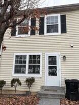 213 Kimberly Way in Winchester, VA - Building Photo