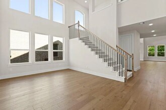 6506 Vivian Ln in Garland, TX - Foto de edificio - Building Photo