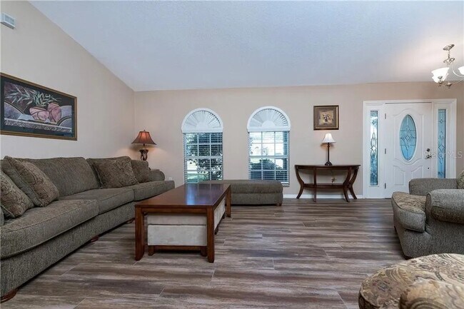 25173 Recife Dr in Punta Gorda, FL - Building Photo - Building Photo