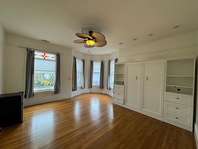 2112 Santa Clara Ave, Unit A1 in Alameda, CA - Building Photo - Building Photo
