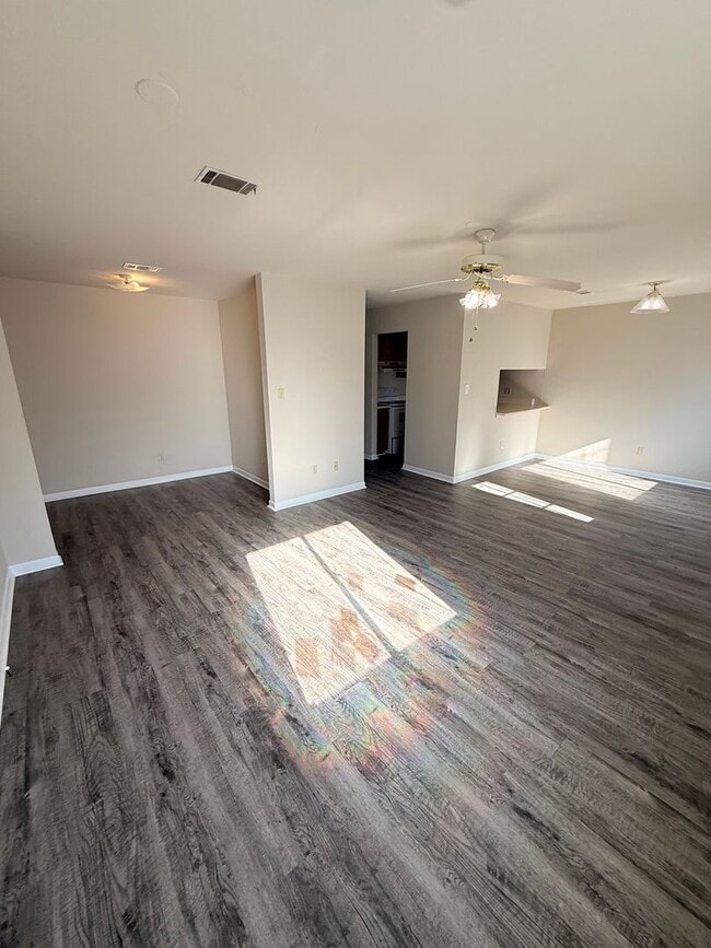 property at 1319 Airport Dr