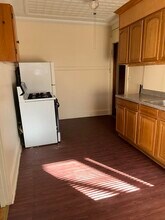 6 Laurel St in Holyoke, MA - Building Photo - Building Photo