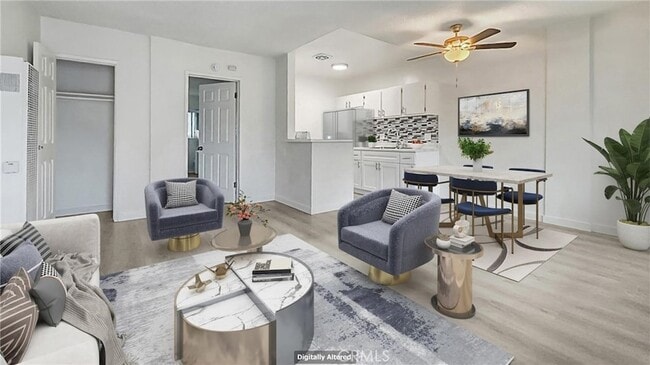 1803 W Sumac Ln, Unit E in Anaheim, CA - Building Photo - Building Photo