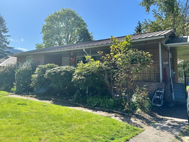 295 NW Cherry Pl in Issaquah, WA - Building Photo - Building Photo