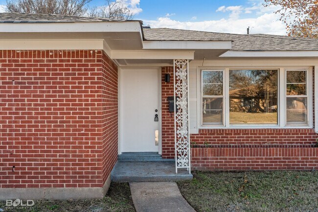 3232 McGregor St in Bossier City, LA - Foto de edificio - Building Photo