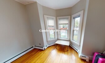 26 Hingham St, Unit 1 in Cambridge, MA - Building Photo
