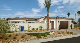 75210 Palisades Pl in Indian Wells, CA - Building Photo