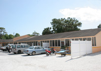 Cookie Cove Apartments in Venice, FL - Foto de edificio - Building Photo