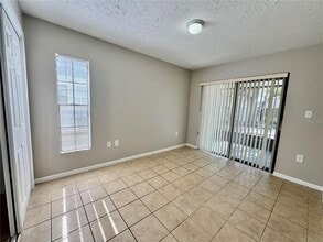 5487 Sawyer Rd in Tampa, FL - Building Photo - Building Photo