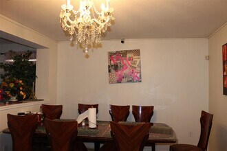 11052 Kirkoswald Rd in Austin, TX - Building Photo - Building Photo