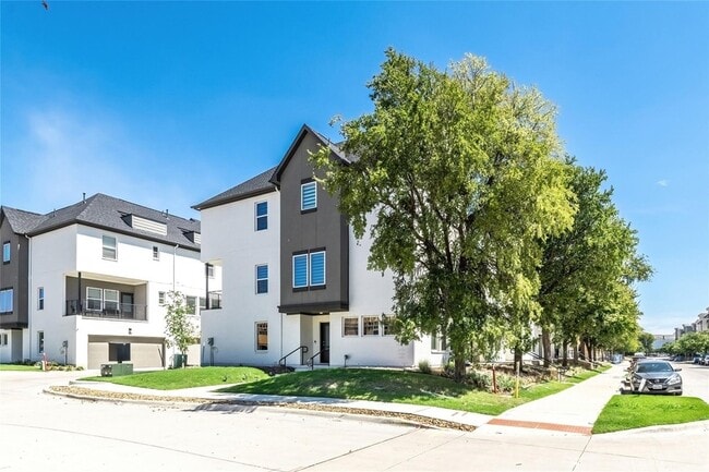 property at 3301 Wynwood Dr
