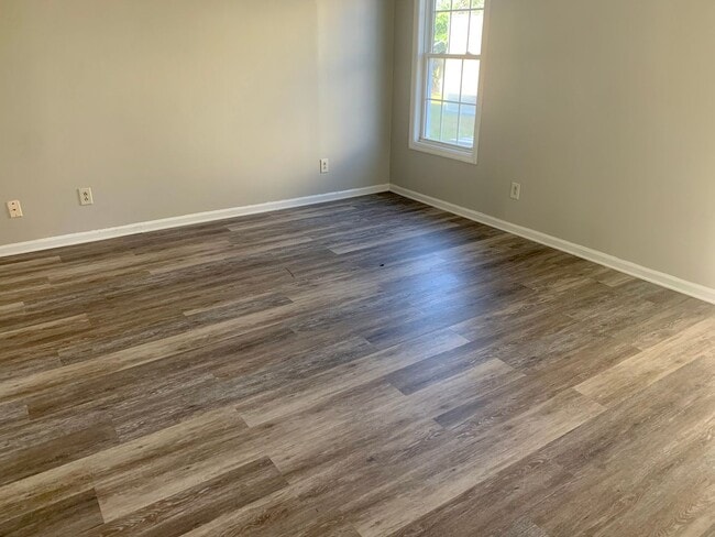 1202 Bay St in Morehead City, NC - Building Photo - Building Photo