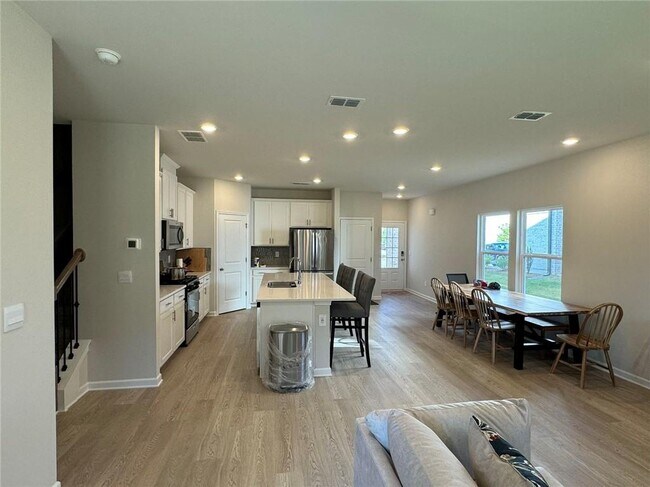 4134 Holland Grv Rd in Lawrenceville, GA - Building Photo - Building Photo