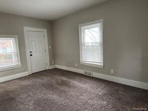 380 E Frank St in Birmingham, MI - Building Photo - Building Photo