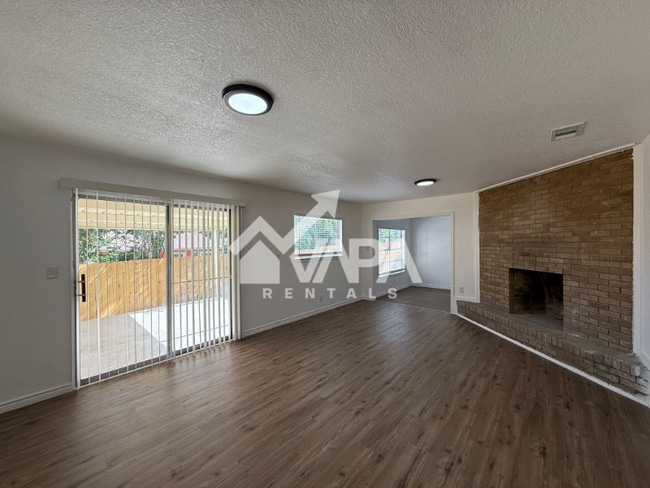 311 Bertetti Dr in San Antonio, TX - Building Photo - Building Photo