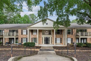 3650 Ashford Dunwoody Rd NE, Unit 811 in Brookhaven, GA - Building Photo