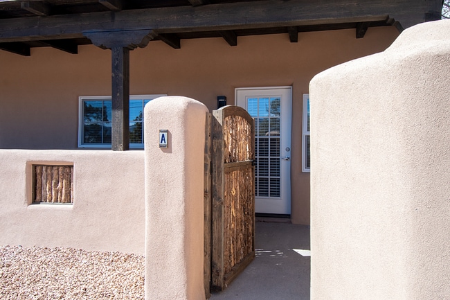 610 Paseo De La Cuma in Santa Fe, NM - Building Photo - Building Photo