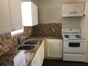 1704 Sam Wilson St-Unit -1706-2 in Houston, TX - Building Photo - Building Photo