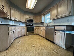 2 Newburgh Dr in Bella Vista, AR - Building Photo - Building Photo