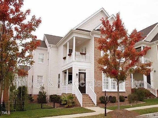 property at 509 Commons Walk Cir