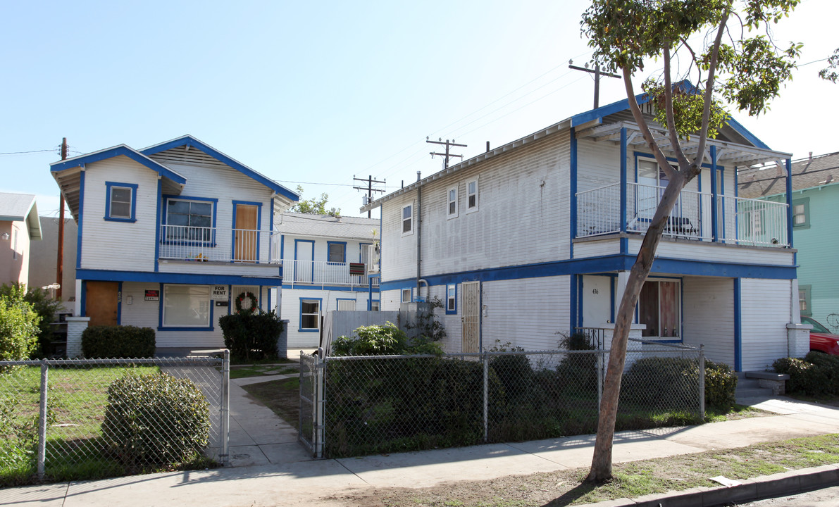 438-442 Cerritos Ave in Long Beach, CA - Building Photo