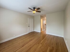 1930 W Wilson Ave in Chicago, IL - Building Photo - Building Photo