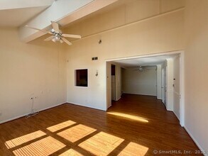 31 High St in Norwalk, CT - Building Photo - Building Photo