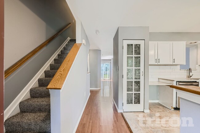 6603 Polynesian Ln in Glen Burnie, MD - Foto de edificio - Building Photo