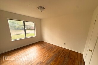 343 E Delz Dr in Houston, TX - Building Photo - Building Photo