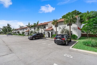 The Palms of North Lauderdale in North Lauderdale, FL - Foto de edificio - Primary Photo