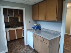 59 Old River Rd in Lincoln, RI - Building Photo - Building Photo